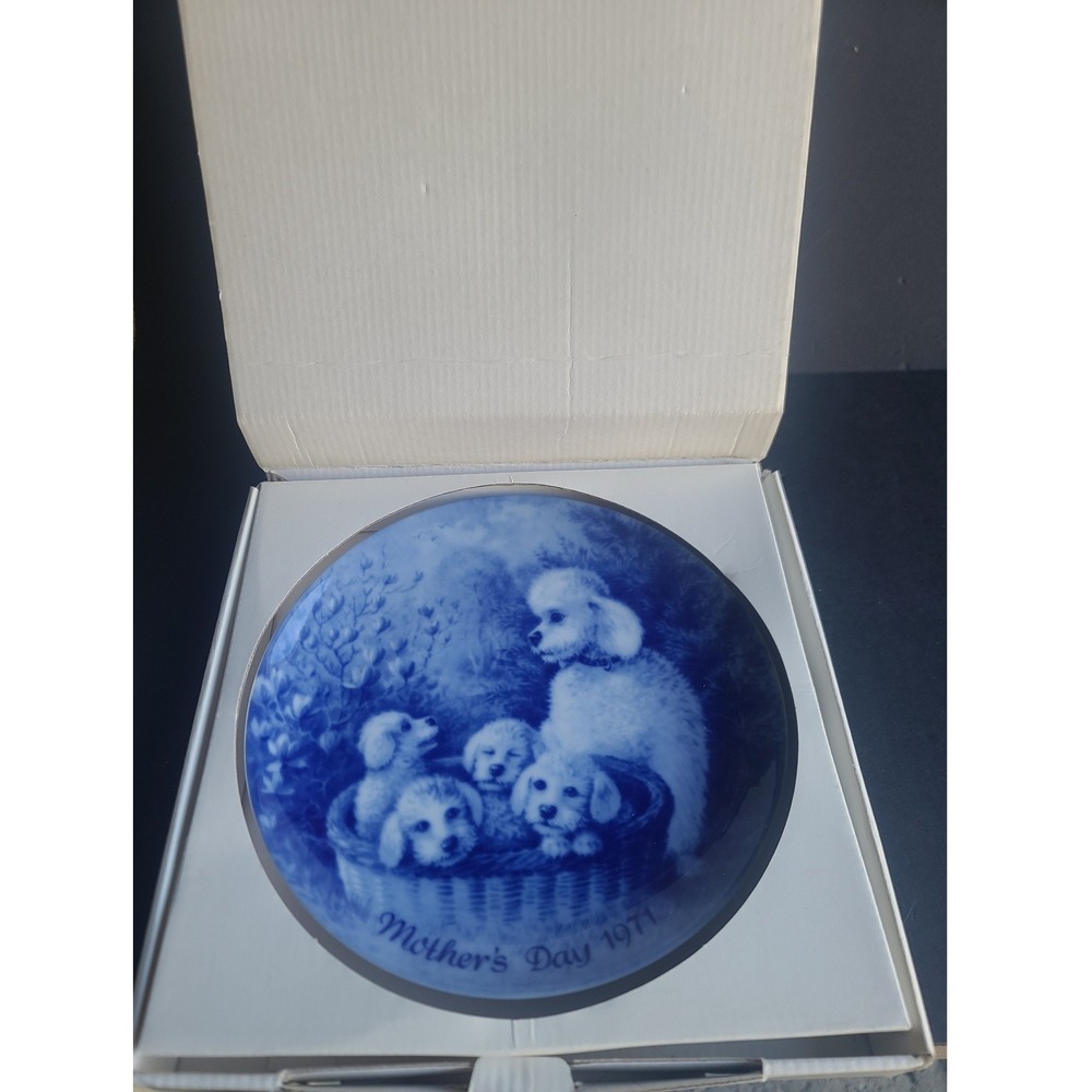 Poodle Puppies Plate Vintage Mothers Day Blue China Berlin Design West Germany